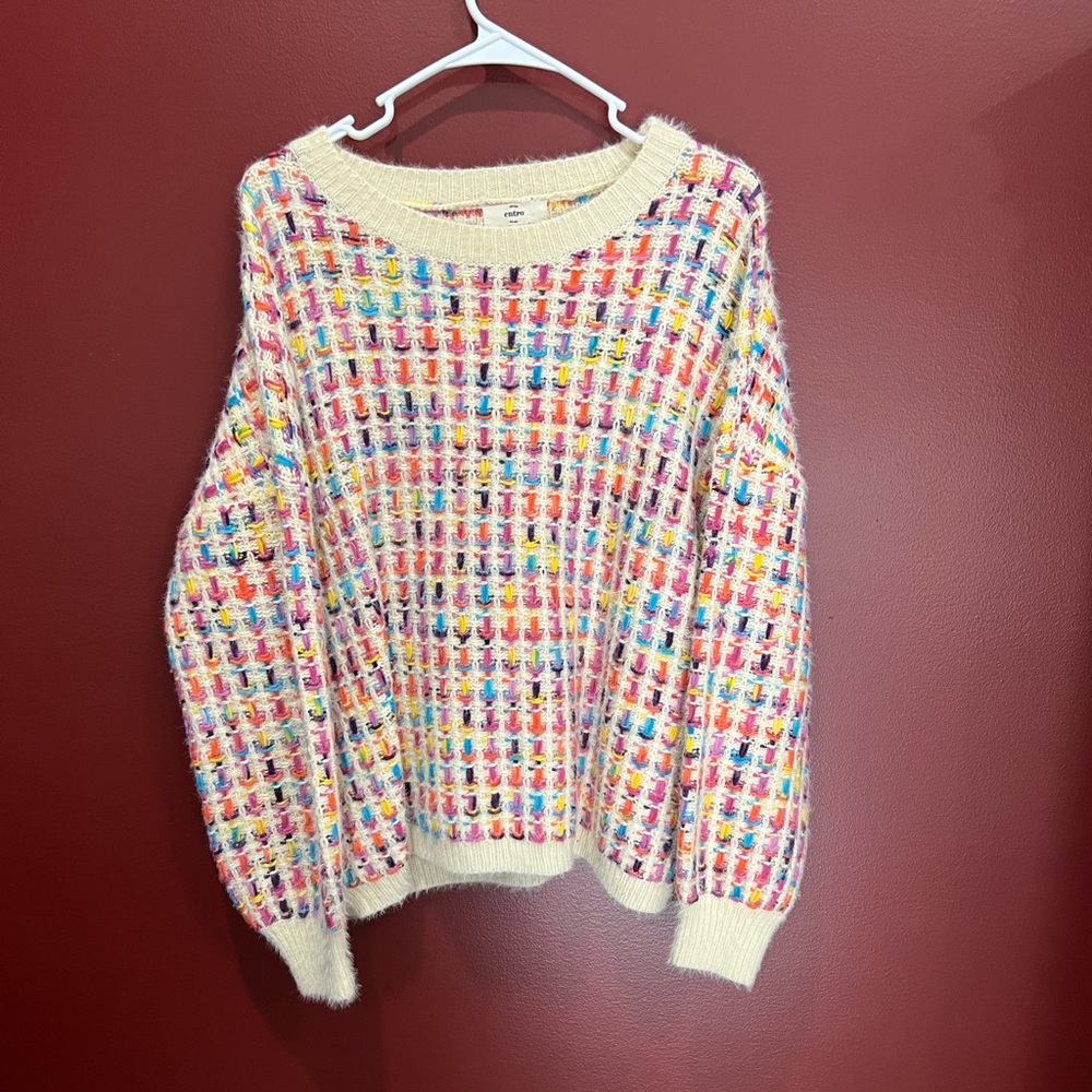 Entro multiple color Large sweater ,..very warm and cute…